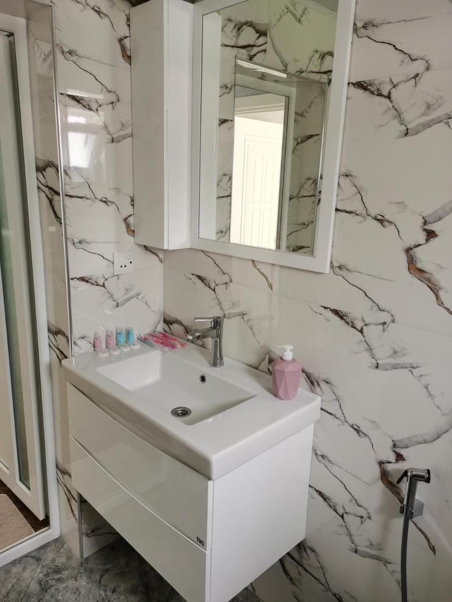 Abbasov's guest house-In Lahij - Housity