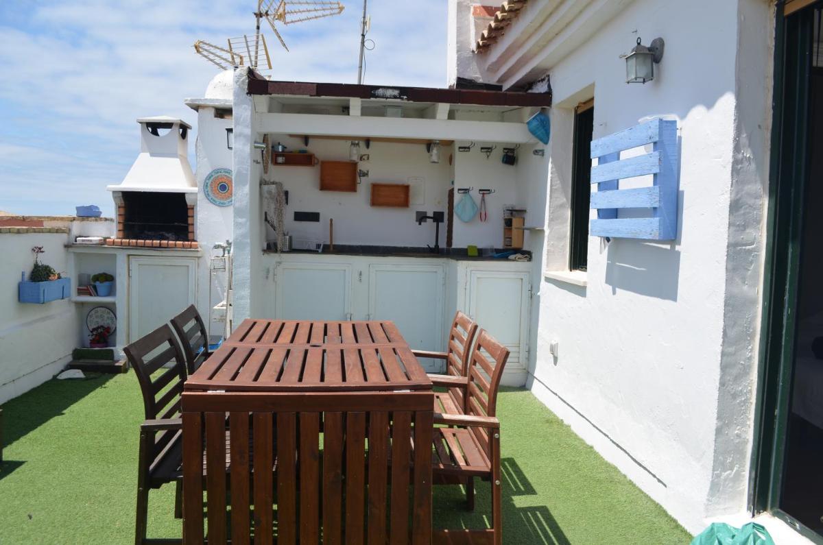 BONITO ÁTICO CON VISTAS y BARBACOA - Housity