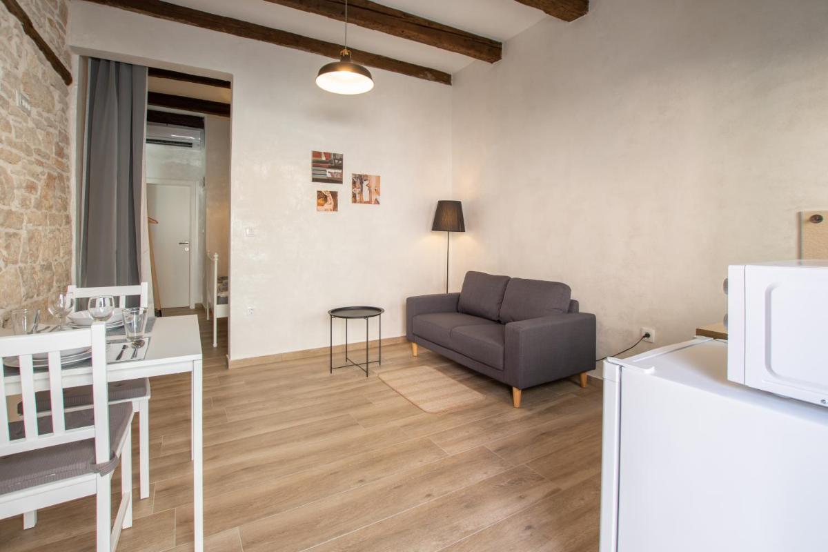 APARTMENTS NESATCIUM PULA - Housity