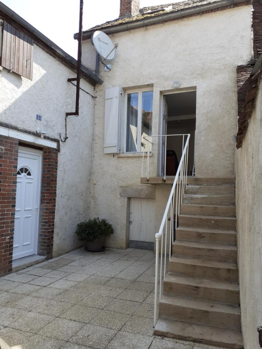 Suitetrails - Maison au pays D' Aristide Bruand - Rose-Marie-Courtenay