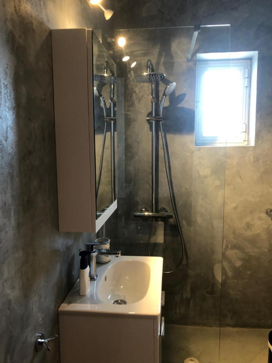 Krinides Suites - Housity
