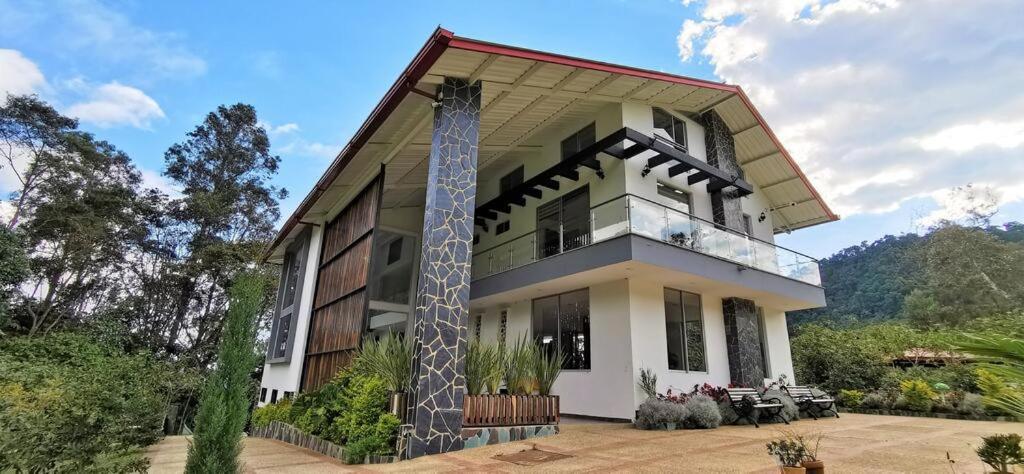Casa Campestre Balmoral - Housity