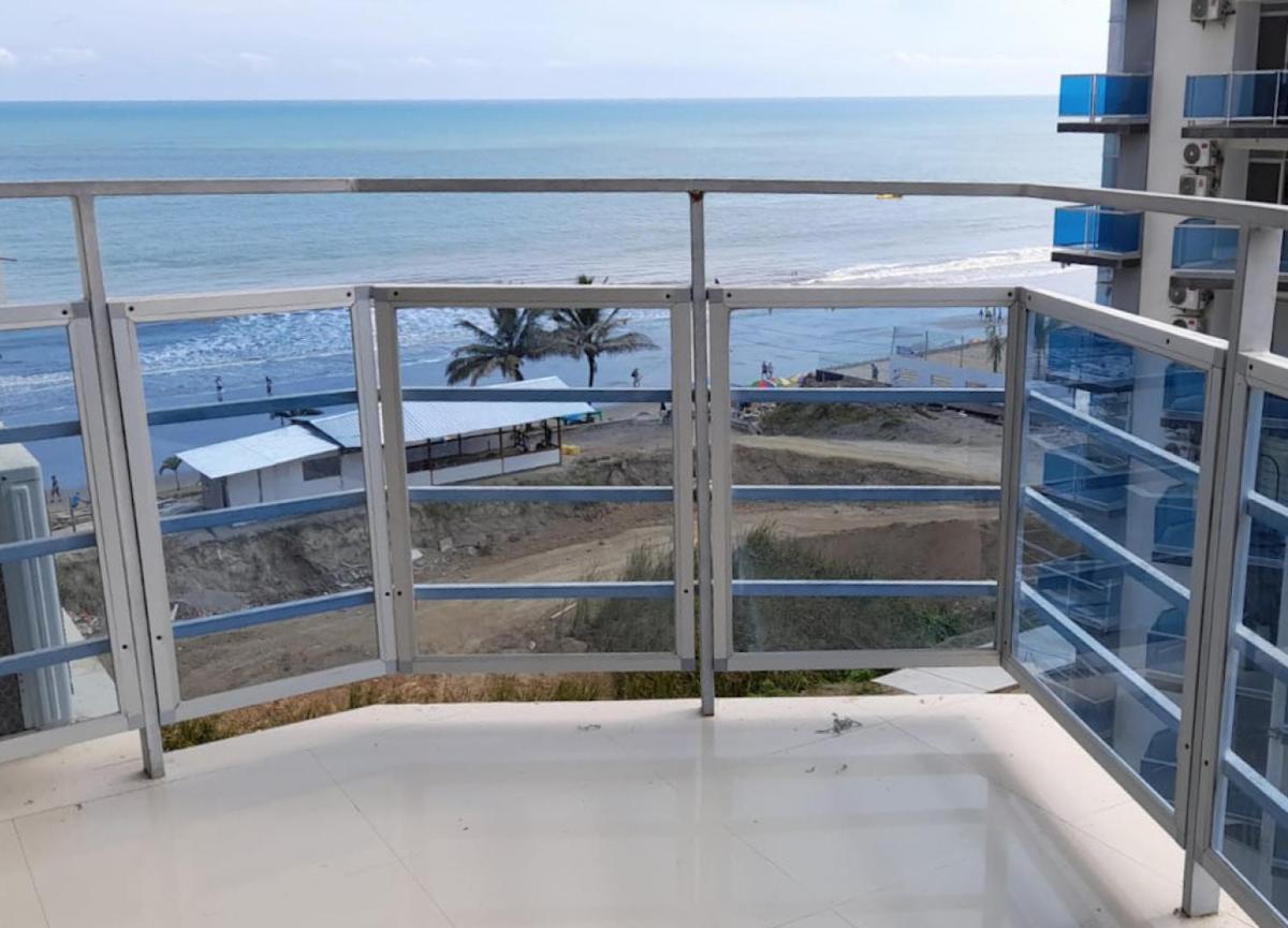 Arena Plaza Tonsupa - Housity