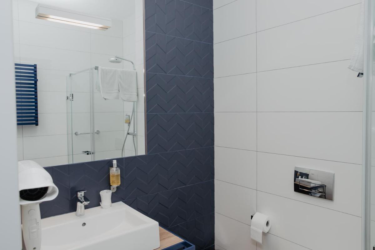 Molto Bene Hotel & Restaurant - Housity