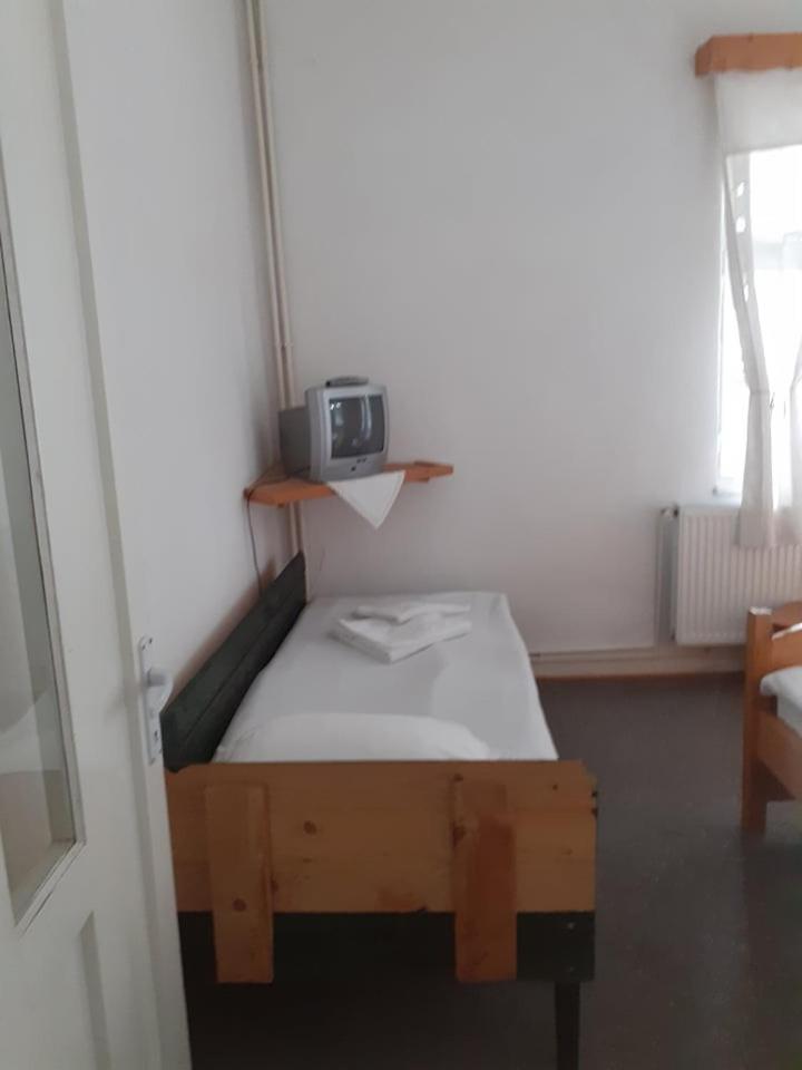 Manyi Villa - Housity