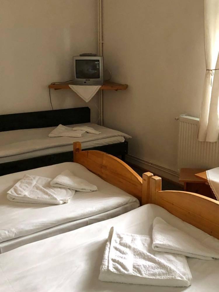 Manyi Villa - Housity
