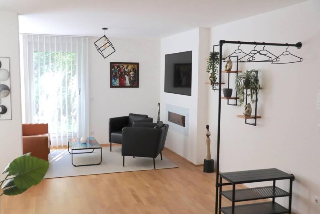 Suitetrails - Luxury Design Apartment
