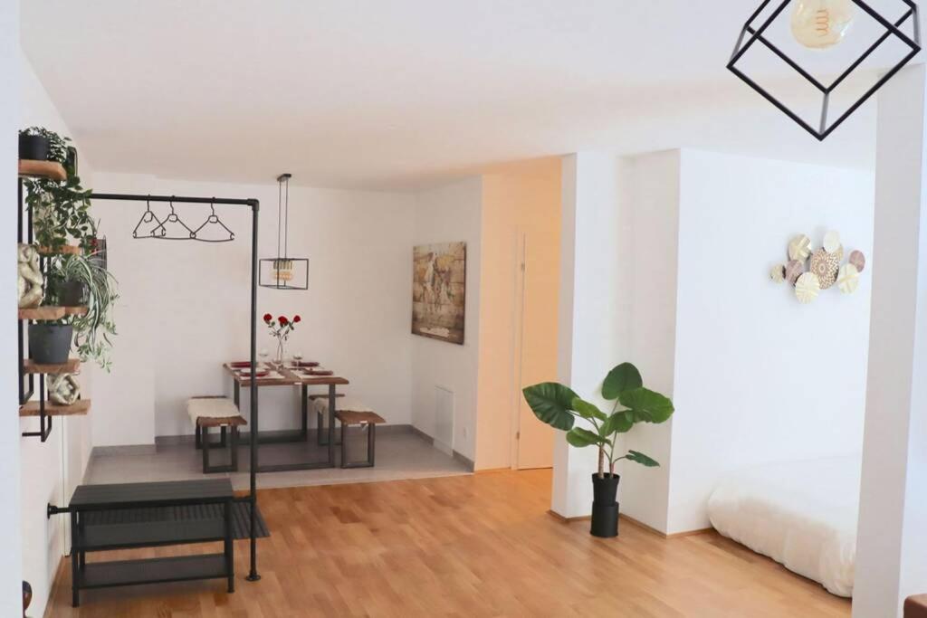 Suitetrails - Luxury Design Apartment