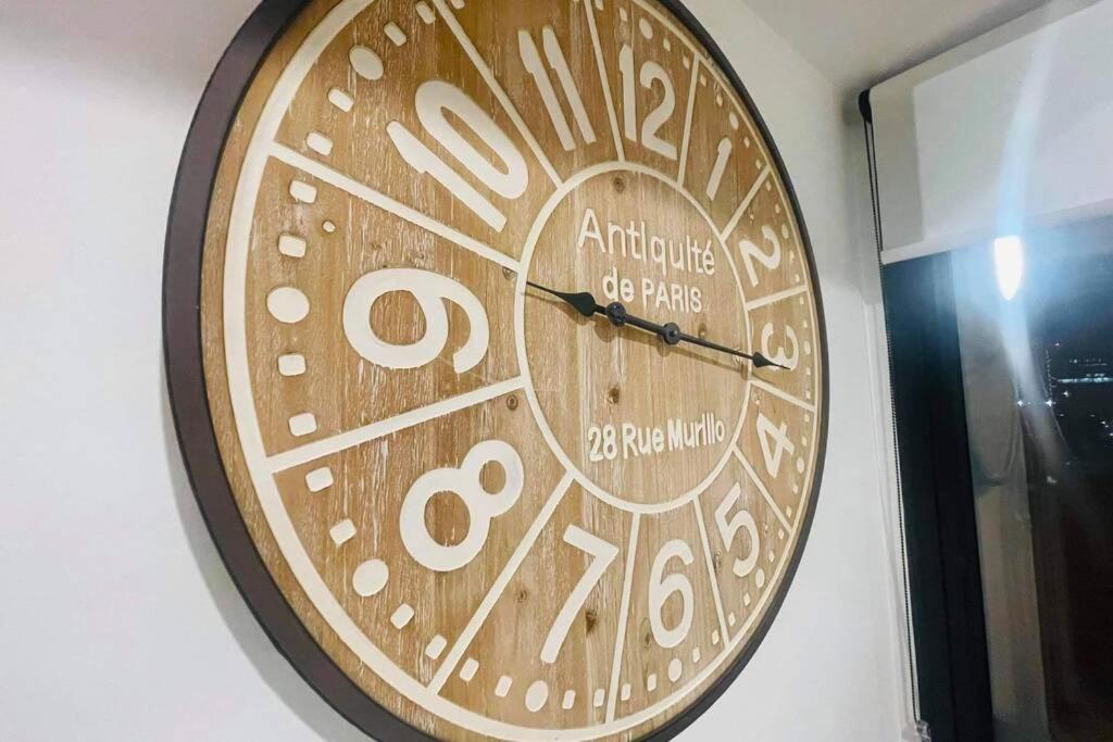 Enjoy a little Luxury in Adelaide CBD - Perfect! - Housity