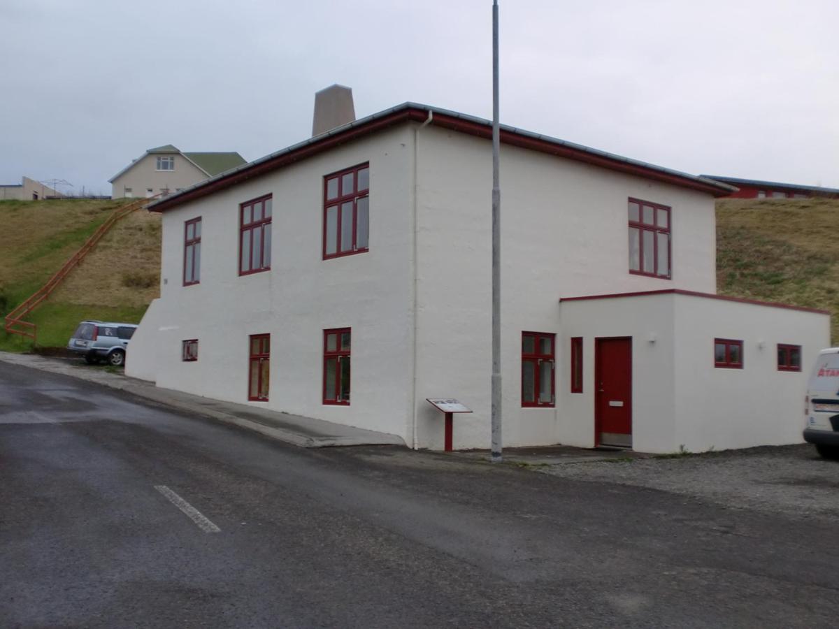 Guesthouse Tilraun - Housity