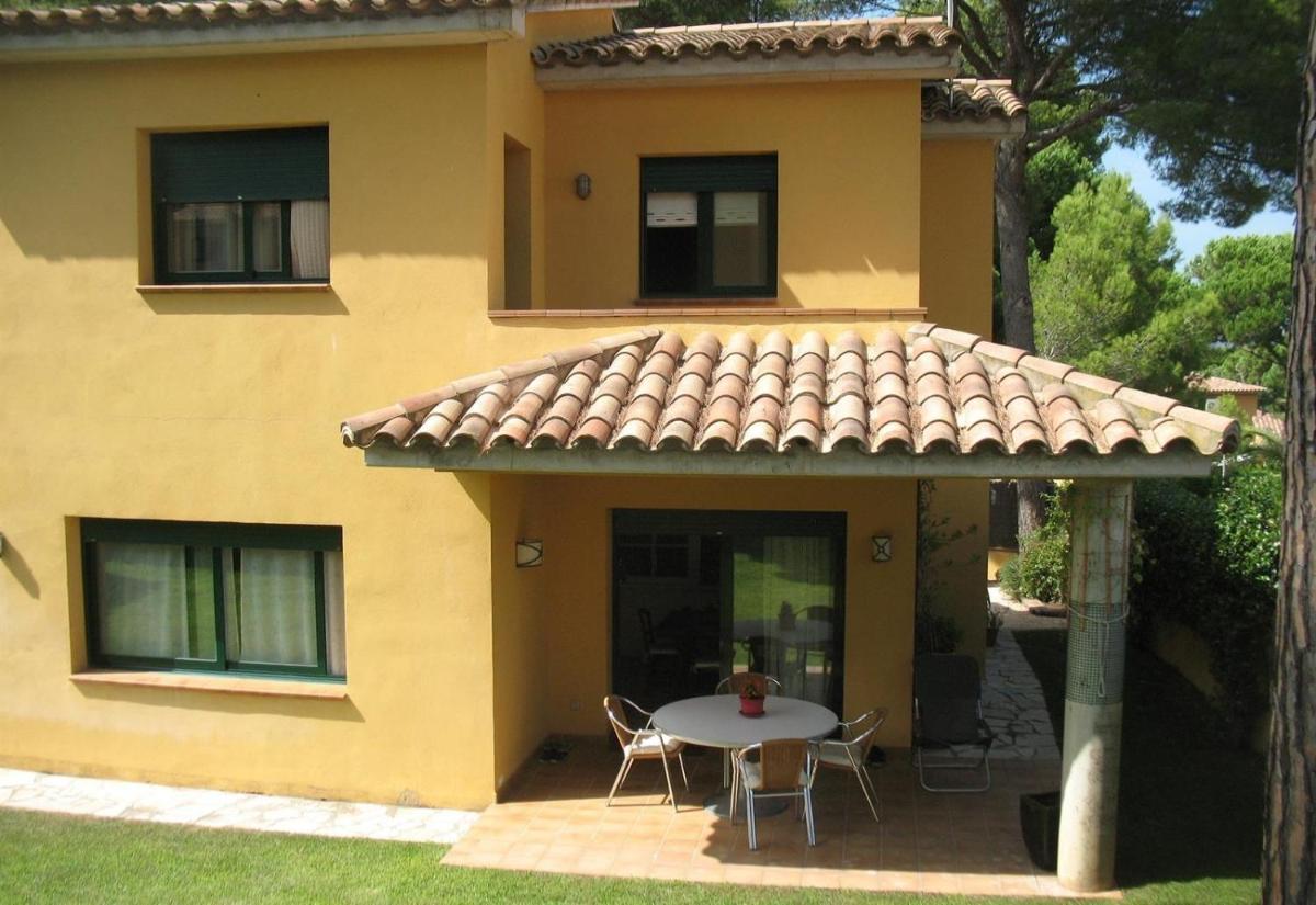 Holiday villa in Platja de Pals - Housity