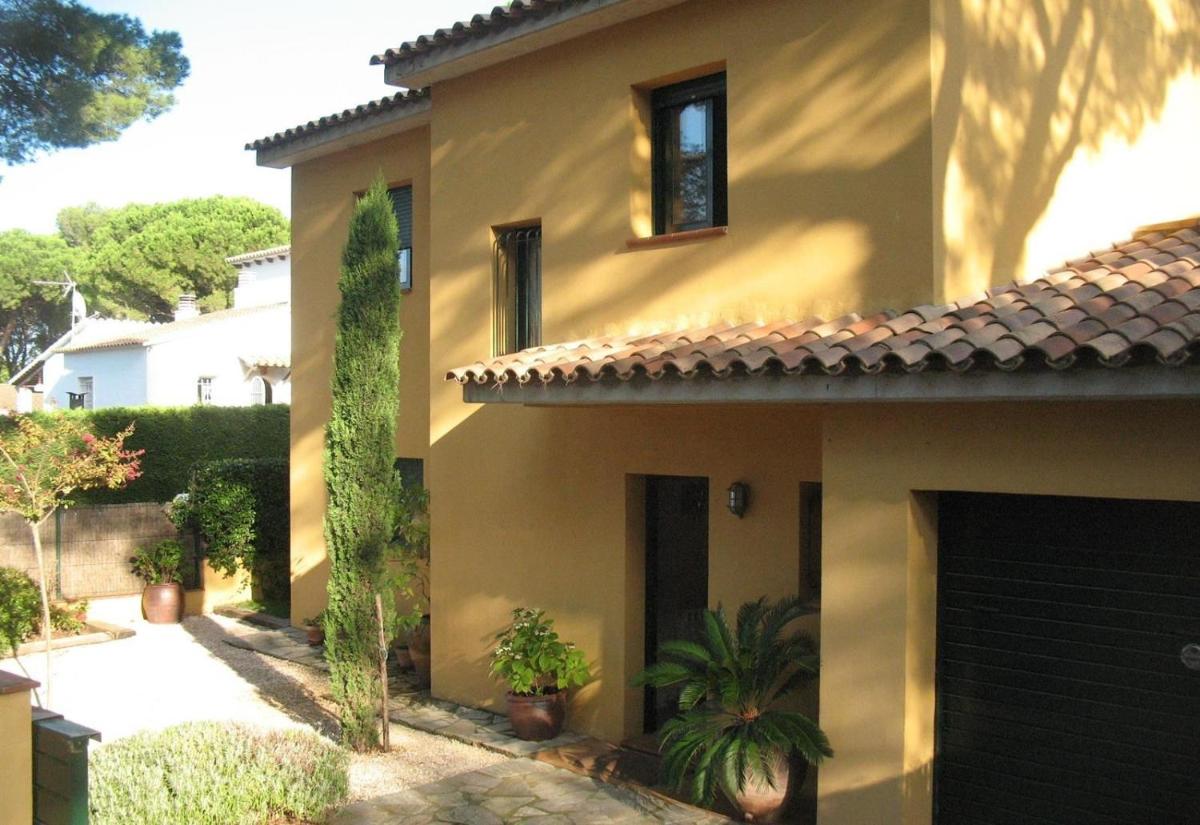 Holiday villa in Platja de Pals - Housity
