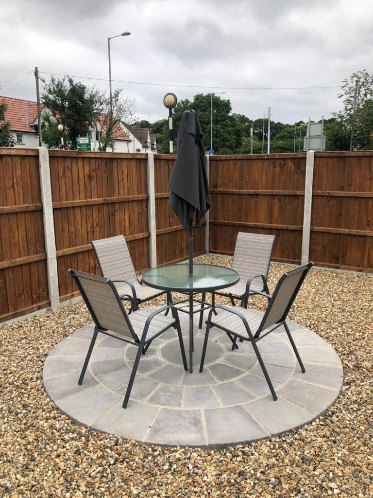 Modern 1bed apartment with parking - Housity