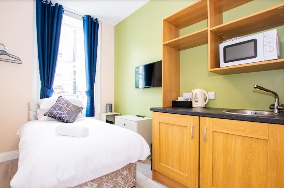 Quay 8 - Housity