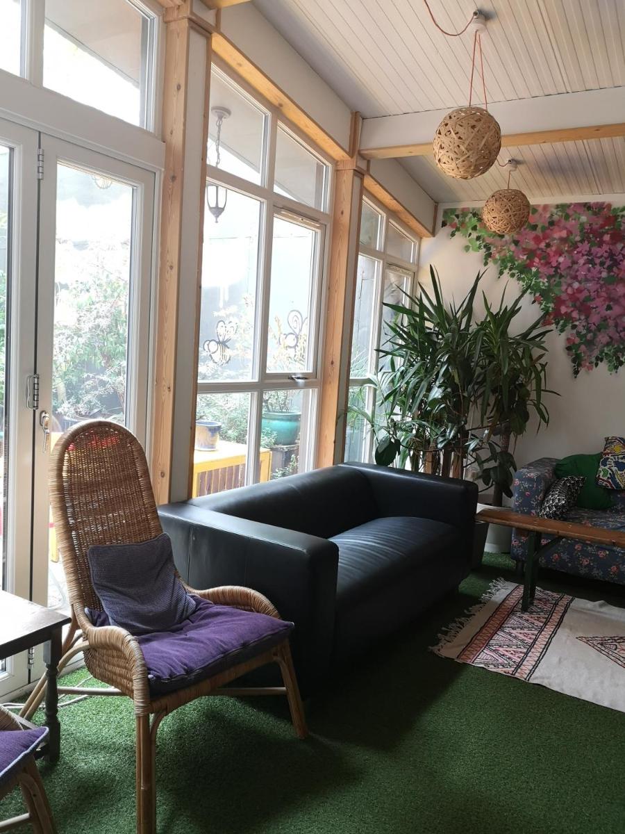 Igloo Hybrid - Housity