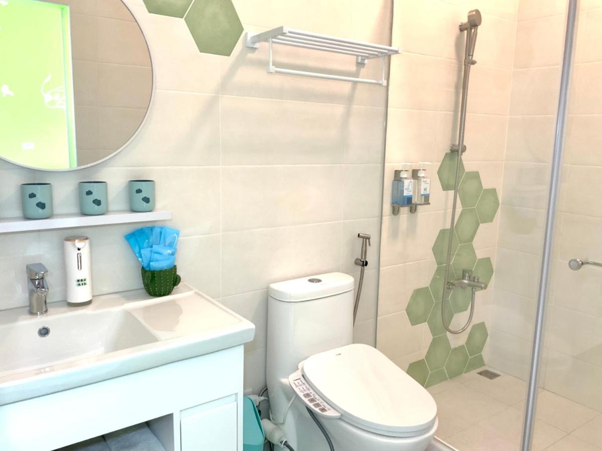 Blue and White Style Holiday B&B - Housity