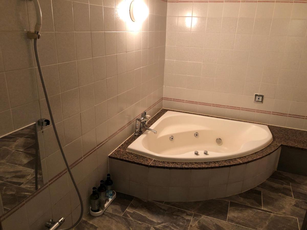 Hotel Chapel Story Sakaihigashi (Adult Only) - Housity