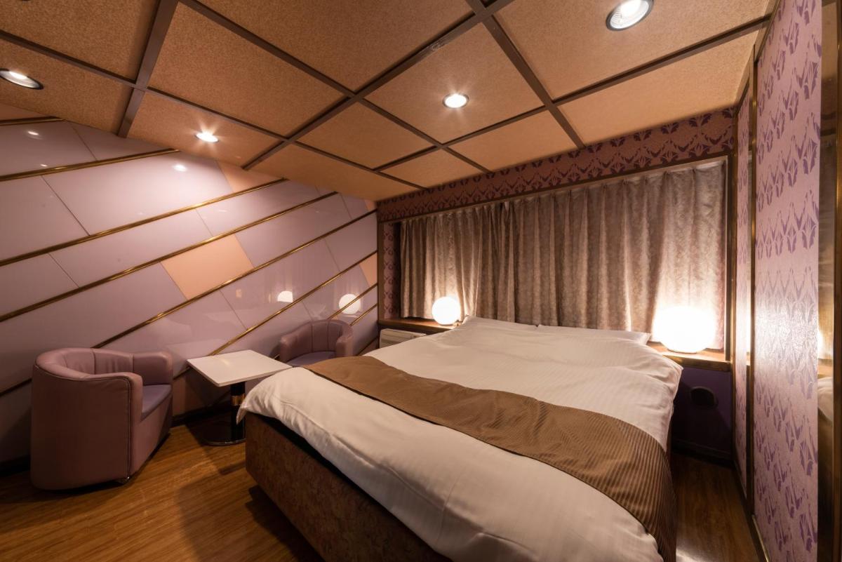 Hotel Chapel Story Sakaihigashi (Adult Only) - Housity