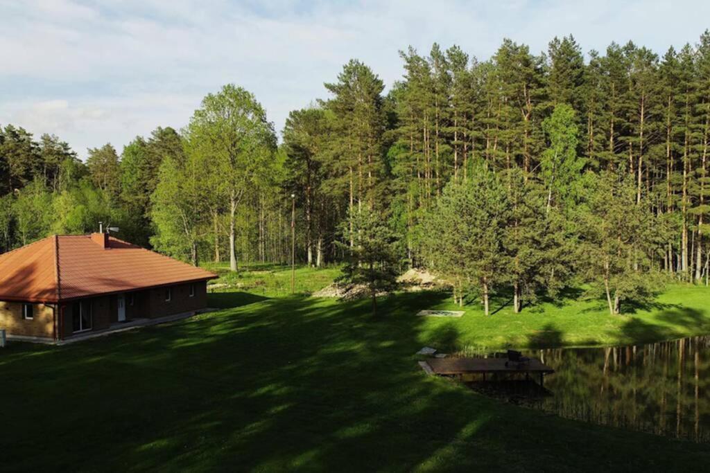 Forest house for family - Housity