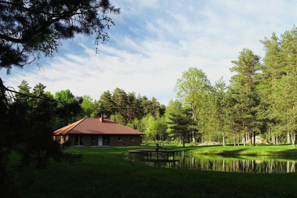 Forest house for family - Housity