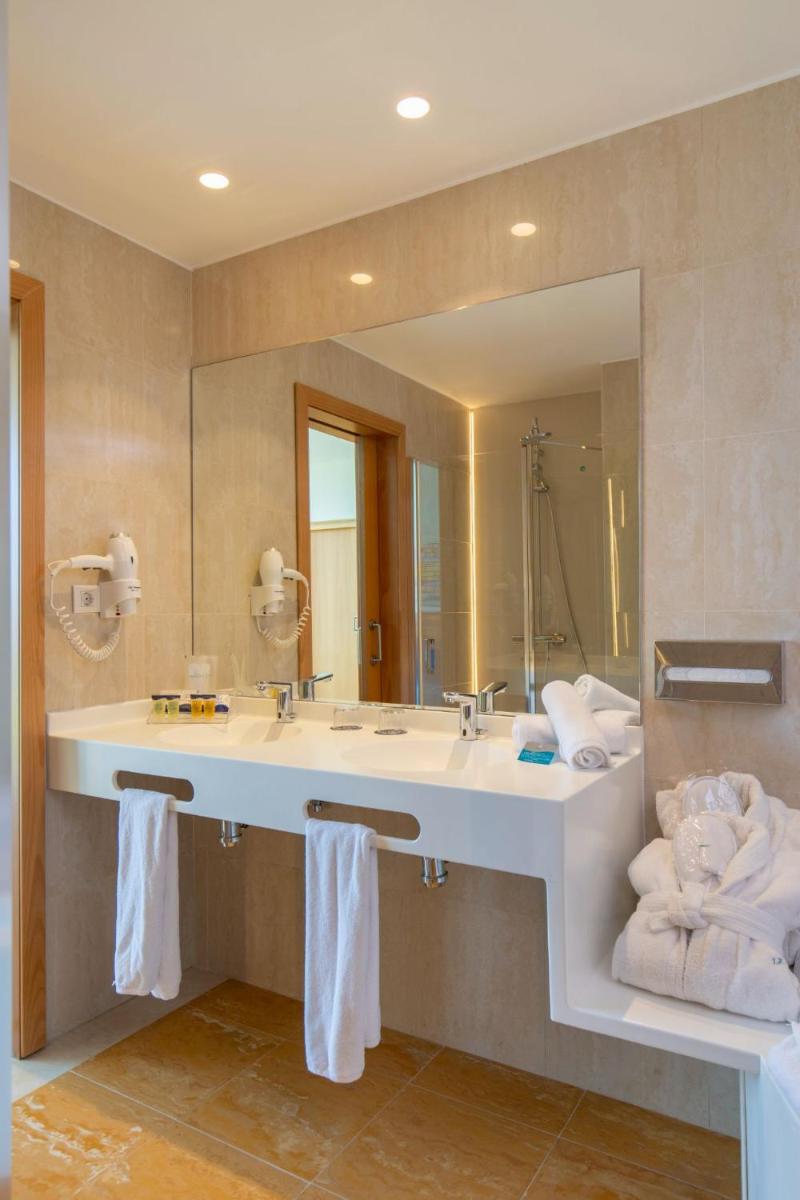 Un baño de Hotel BCL Levante Club & Spa 4 Sup - Only Adults Recomended