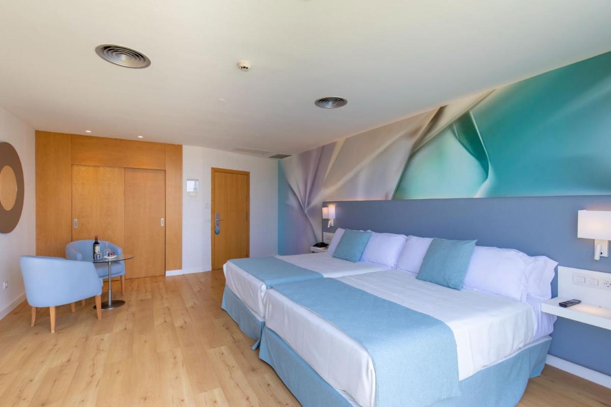 Cama o camas de una habitación en Hotel BCL Levante Club & Spa 4 Sup - Only Adults Recomended