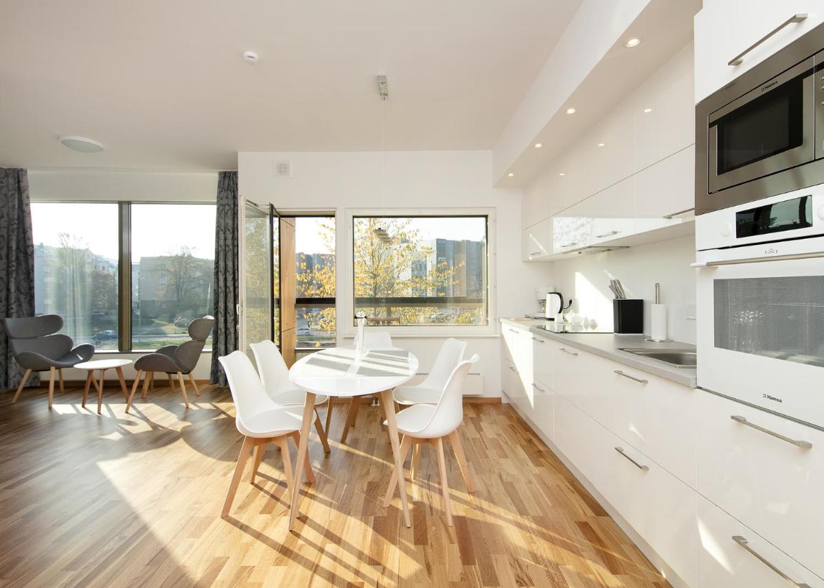 Cozy Lootsi Residence with Sauna and Balcony - Tallinn city centre - Housity