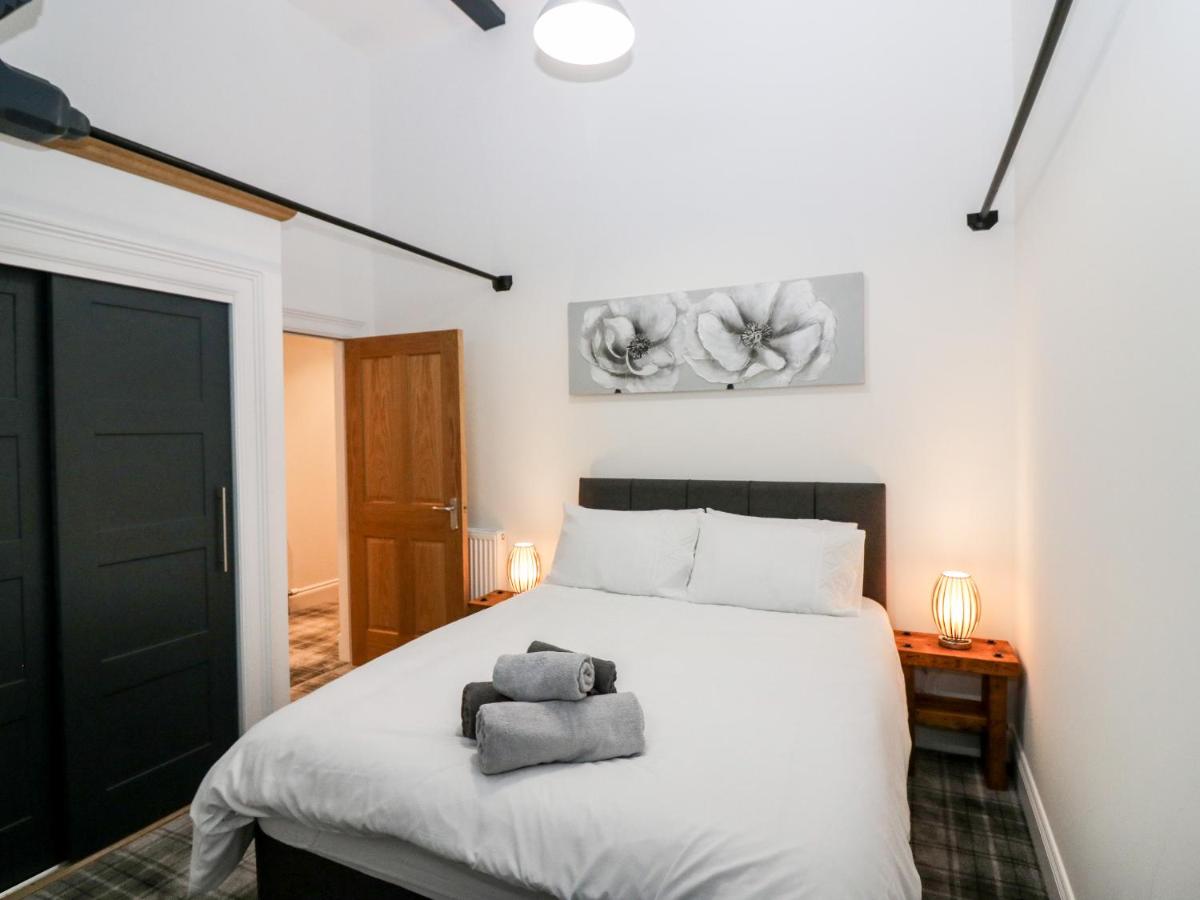 The Court Room at The Institute Executive Apartments - Housity