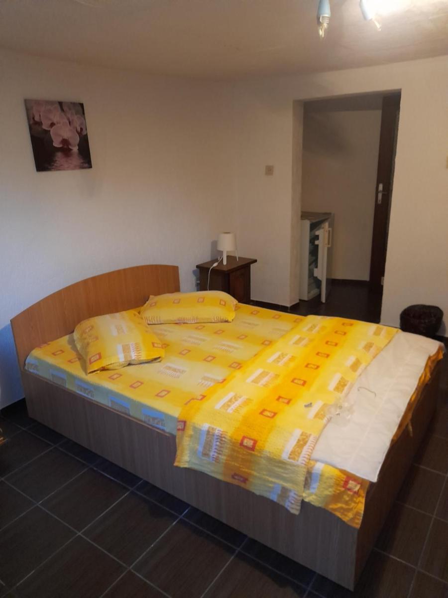 Platz Pitoresc SRL - Housity