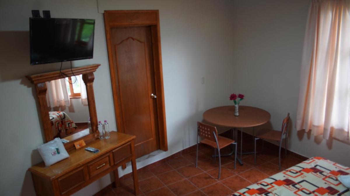 Hotel Posada Castillo Panteon Ingles - Housity