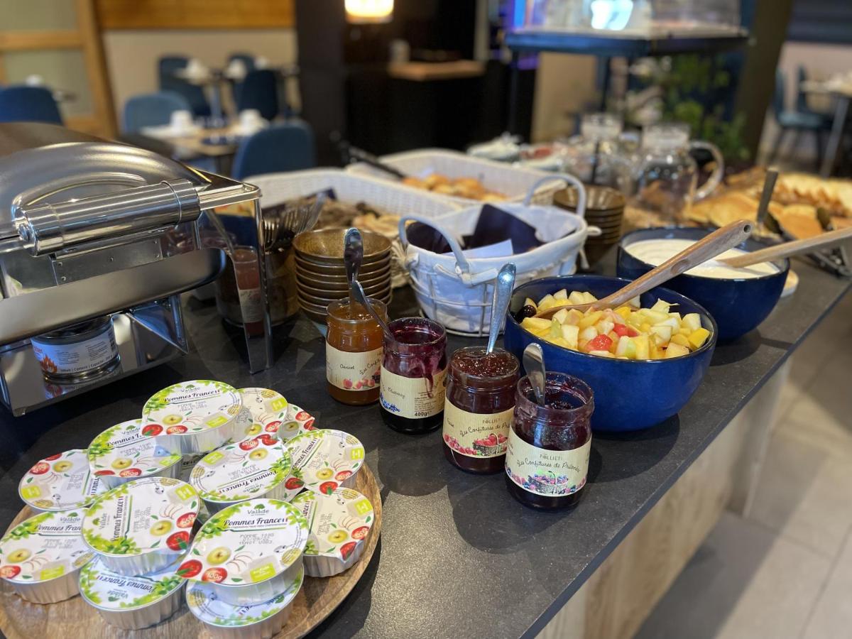 Nourriture dans l'hôtel ou à proximité