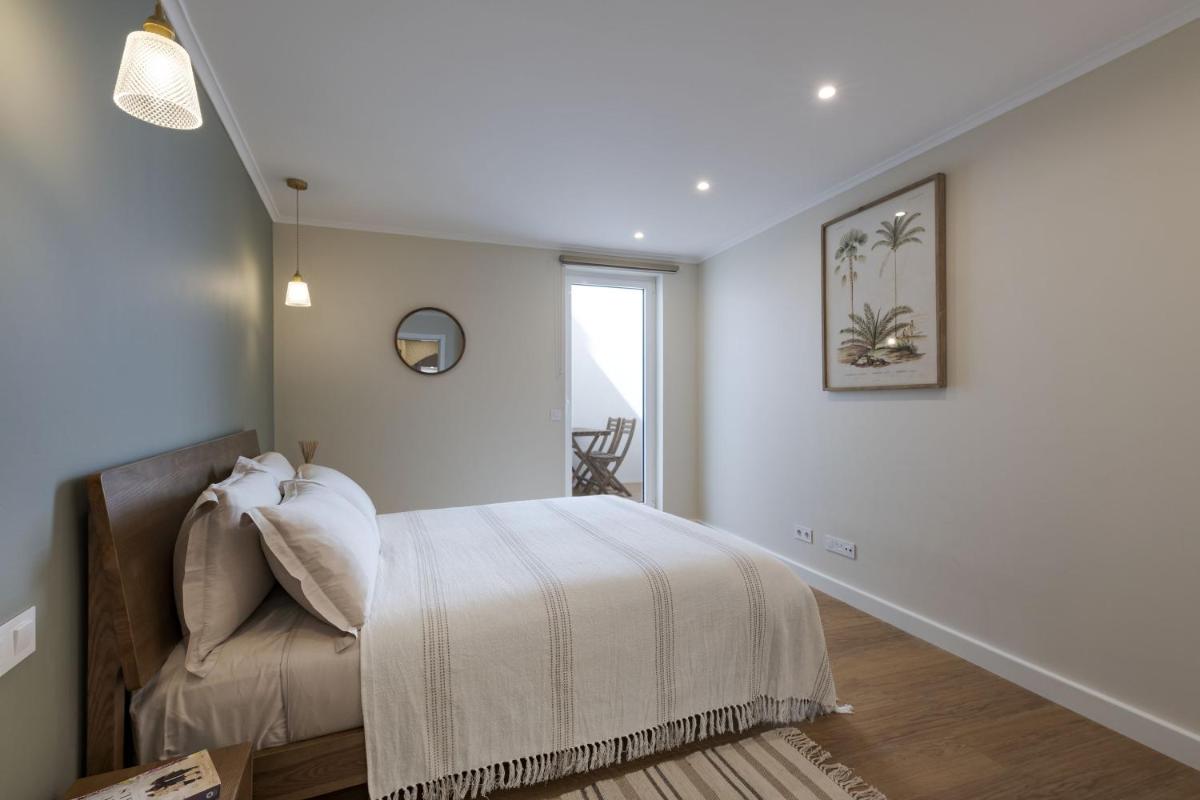 Peixeira Studios and Apartments - Housity