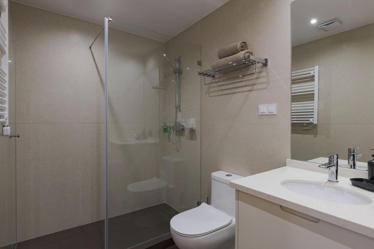Peixeira Studios and Apartments - Housity