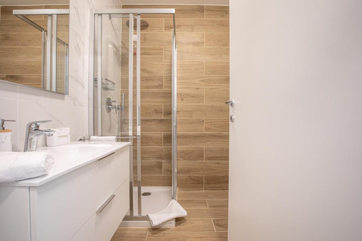 ComoRooms & Apartments - Casa LiLu - Housity