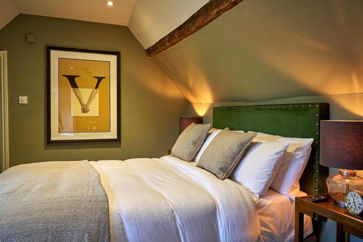 The Horse And Groom Inn - Housity