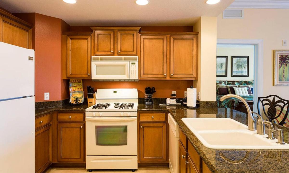 Ultimate 3 Bedroom Condo on Reunion Resort and Spa, Orlando Condo 4579 - Housity