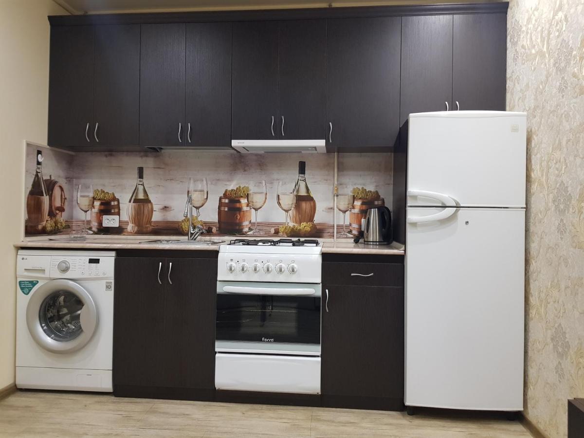 Luxury Apartment-3 in the Center of Yerevan, Safaryans Family - Housity