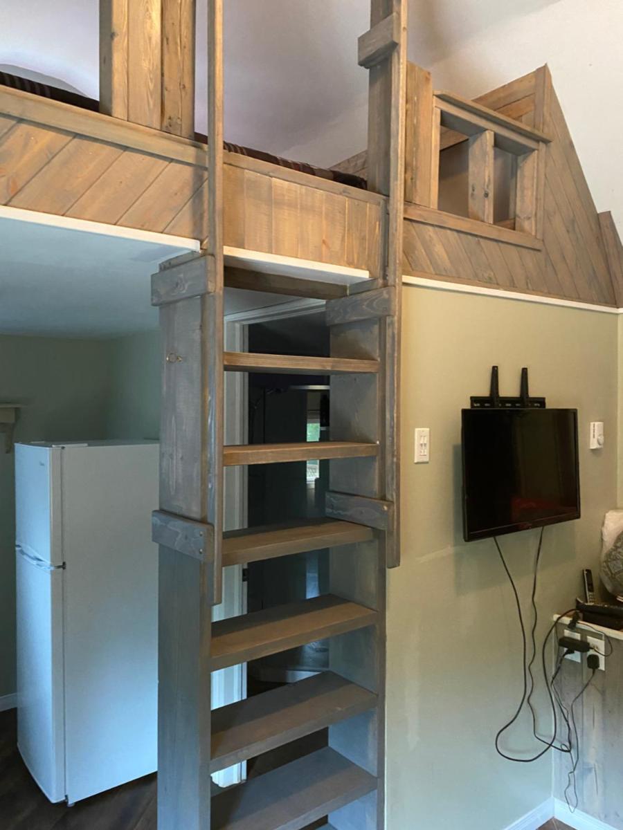 The Tiny Barn House - Housity