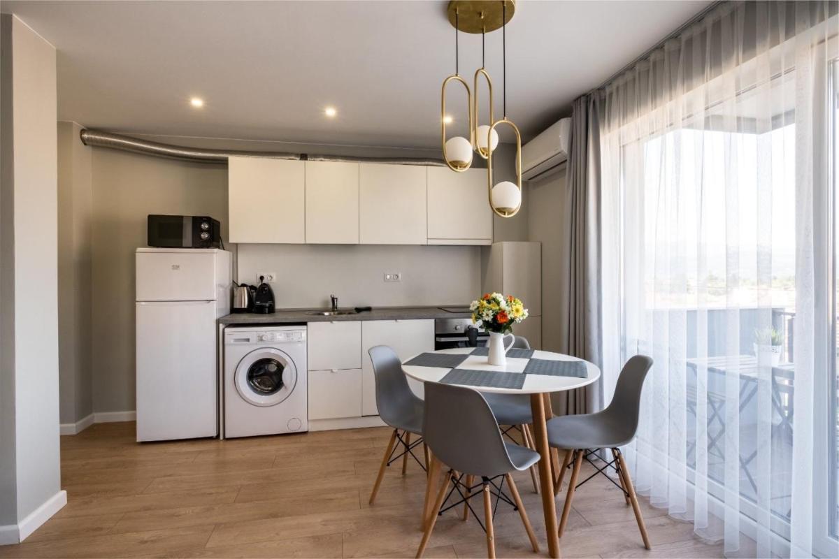 TheHouse - Apartment Kamenitza - Housity