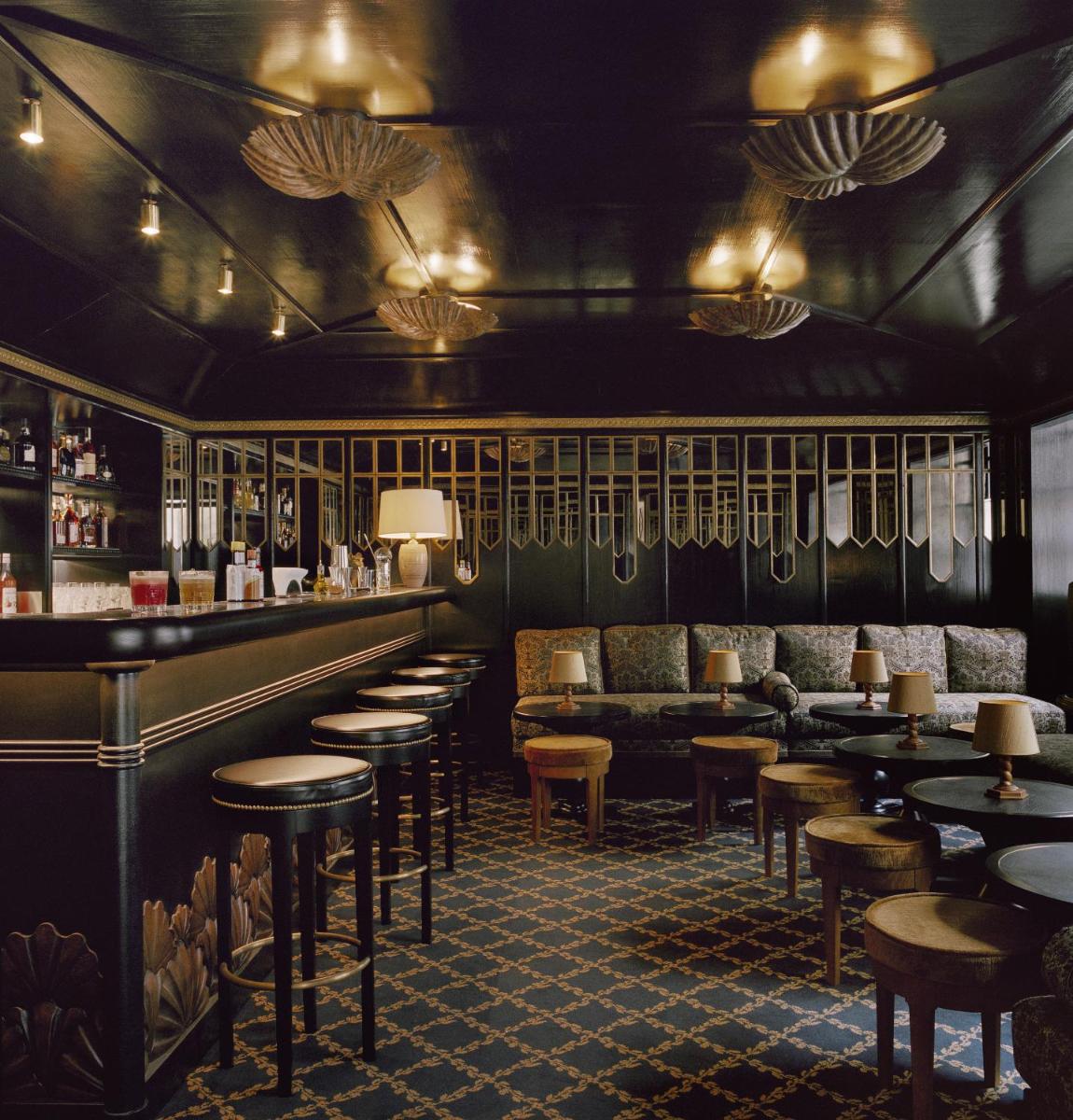Salon ou bar de l'établissement Château Voltaire