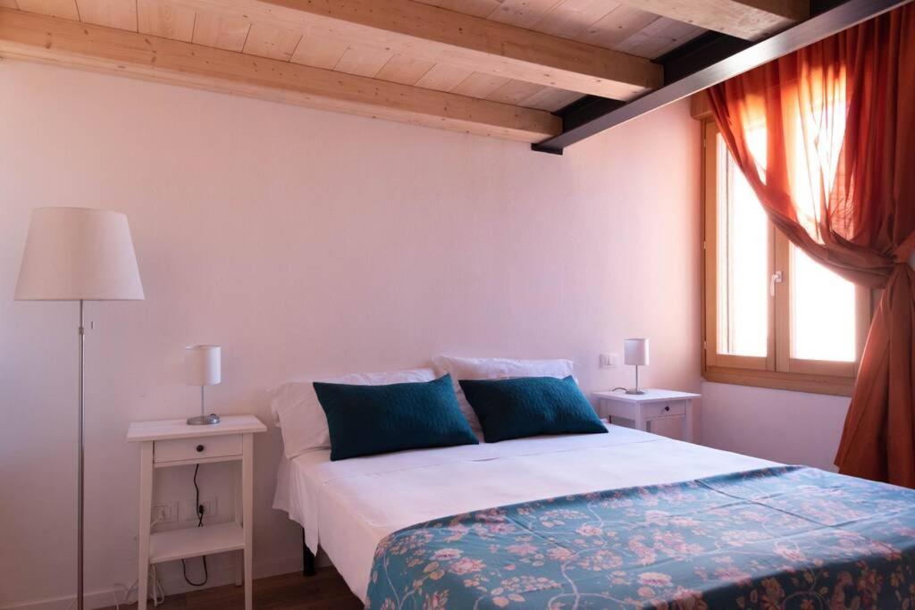 Suitetrails - enJoy Home - Mansarda Piccolo Tesoro in centro città