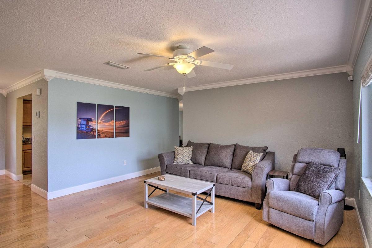Sunny Canalfront Getaway, 8 Mi to Cocoa Beach - Housity