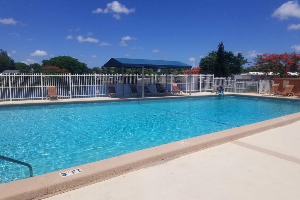 Entire Aparment 1.University Lakes - Housity