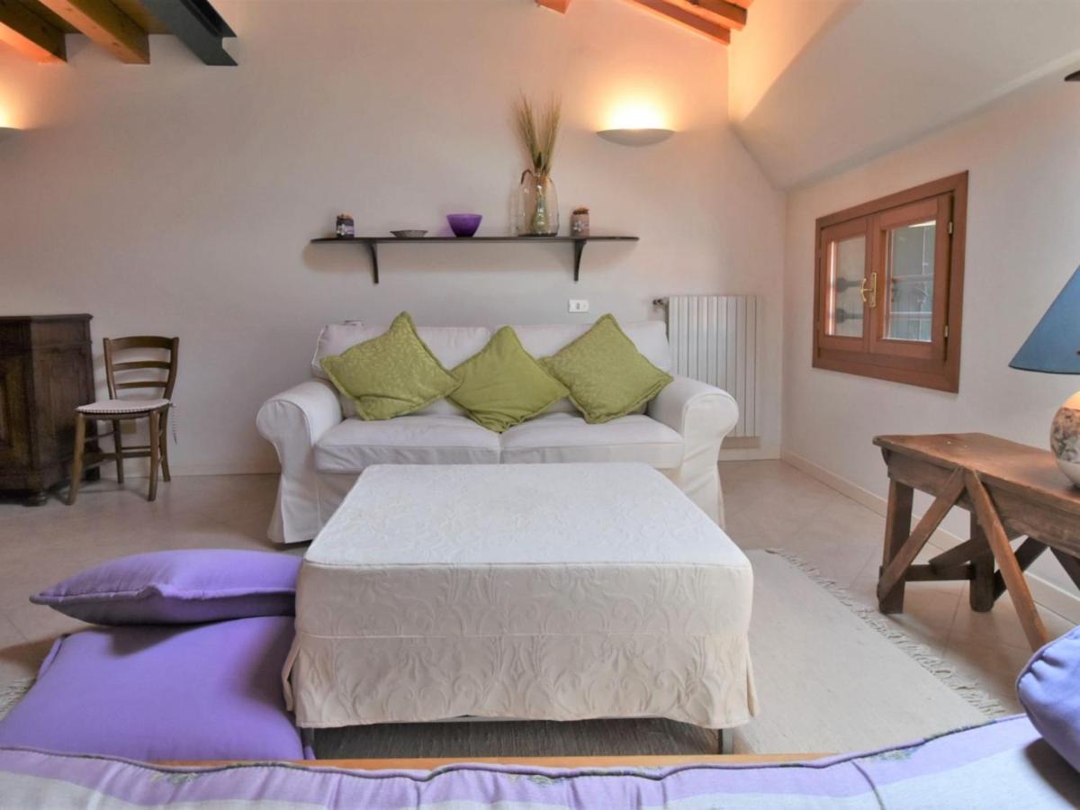 Apartment Loft Este by Interhome - Housity
