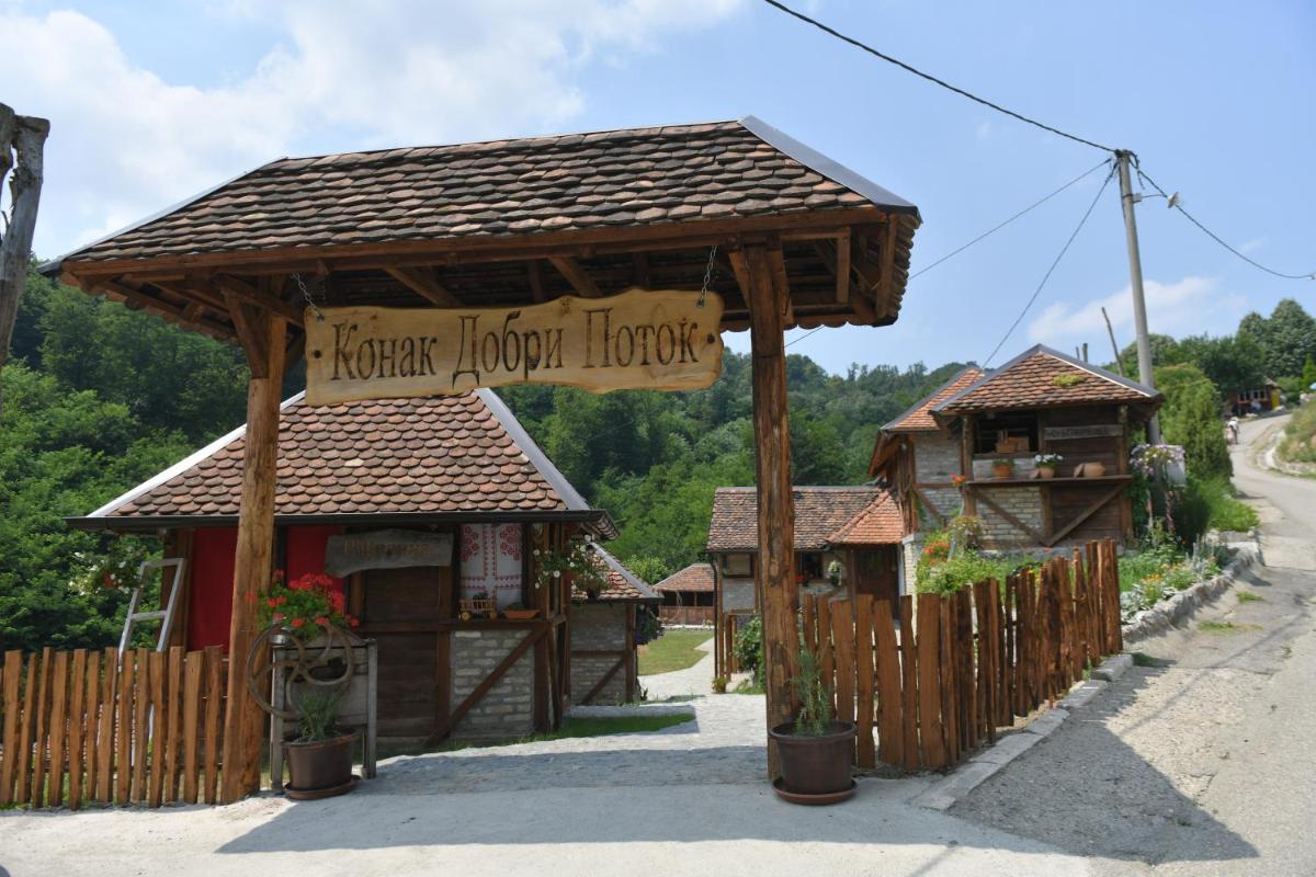 Konak Dobri Potok - Housity