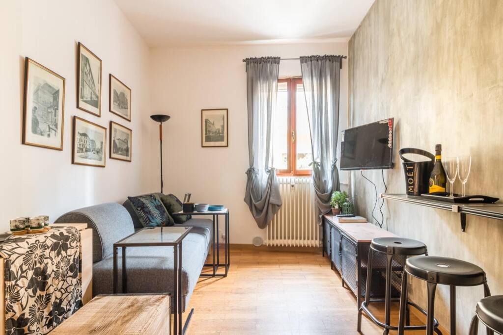 Suitetrails - enJoy Home - Appartamento a due passi dal Teatro Verdi