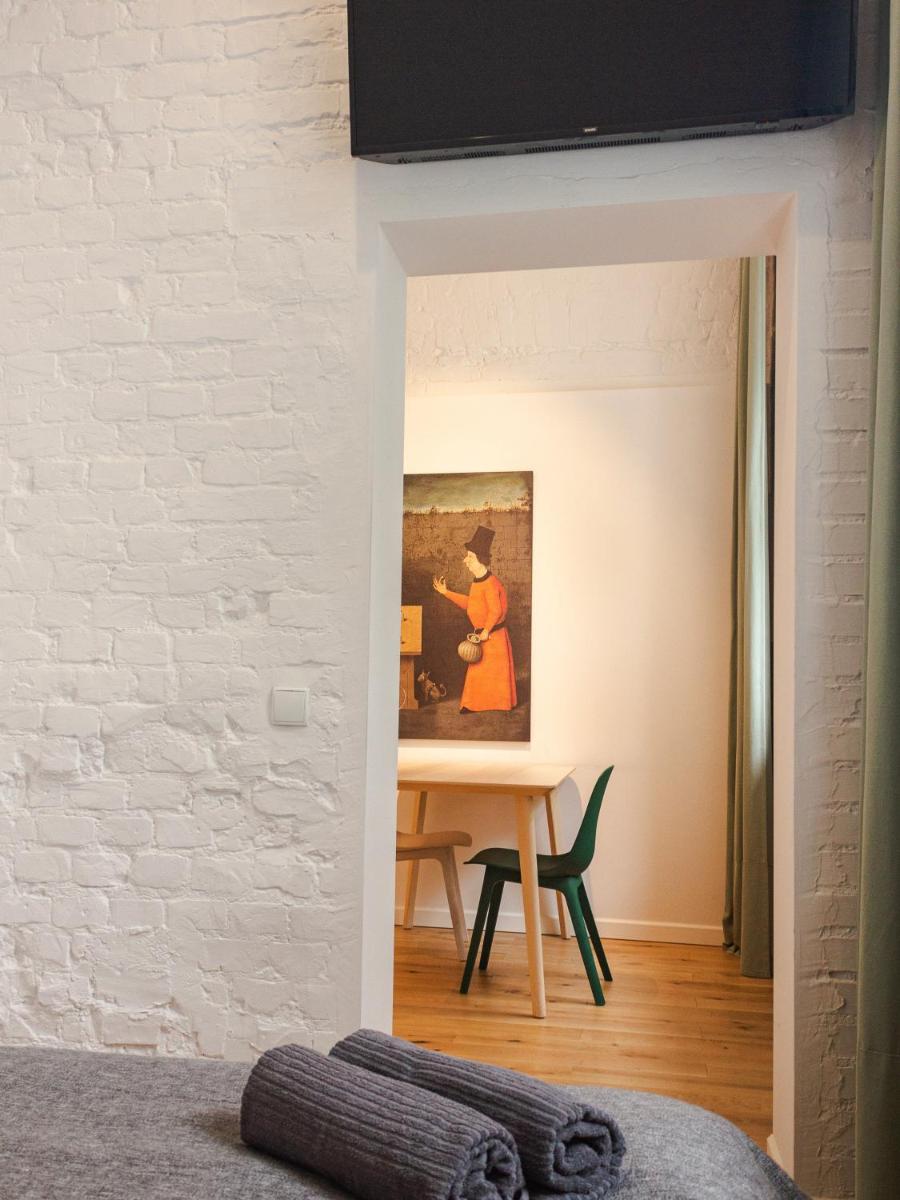 Apartament z Upadkiem Ikara / Apartment with the Fall of Icarus - Housity