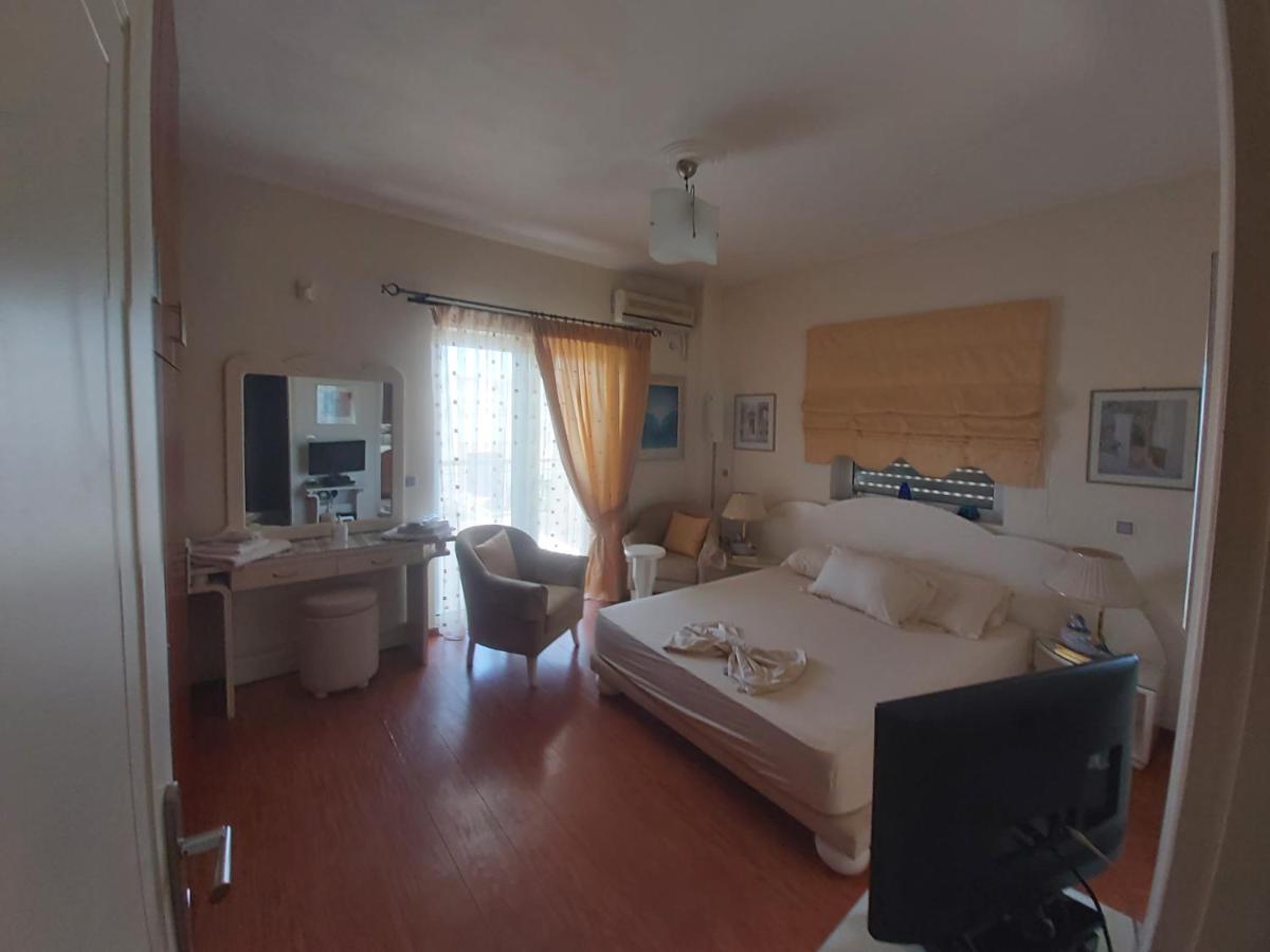 Suitetrails - Geranium Villa by the sea
