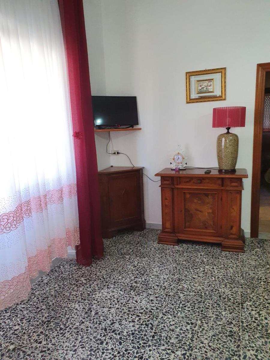 Appartamento a Telti con giardino privato e posto auto - Housity