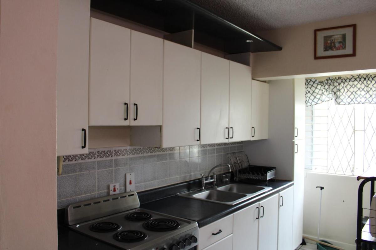 Finest Accommodation Marley Manor Apt# 323 1st Floor Block 3 6 Marley Rd kgn 6 - Housity